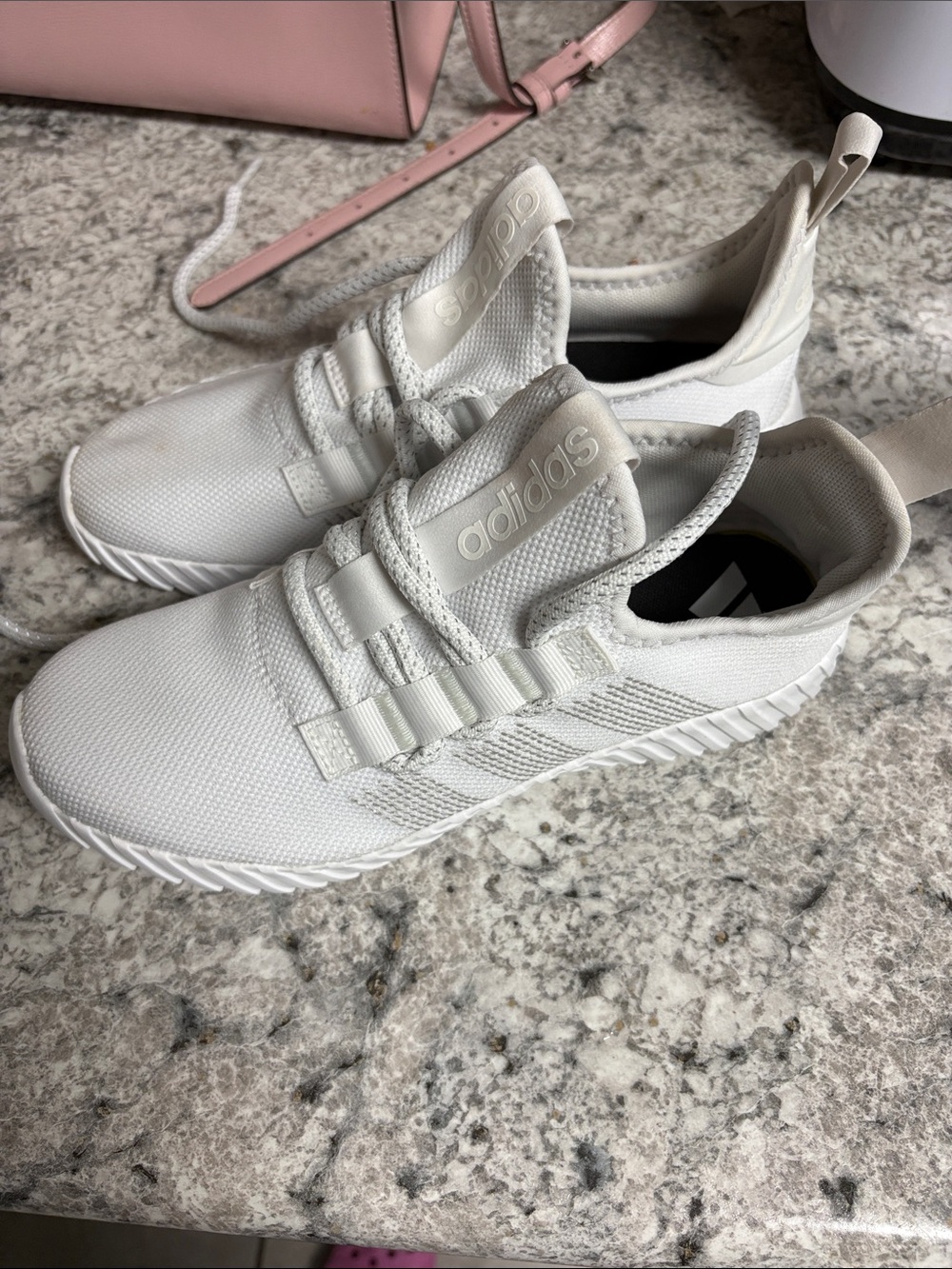 White adidas women size 9
